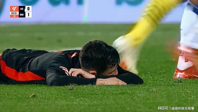 西甲比赛中，专家专栏详解门将扑救成功的战术条件的简单介绍