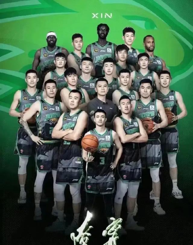 历史对比：今年冲冠悬念几何？的简单介绍