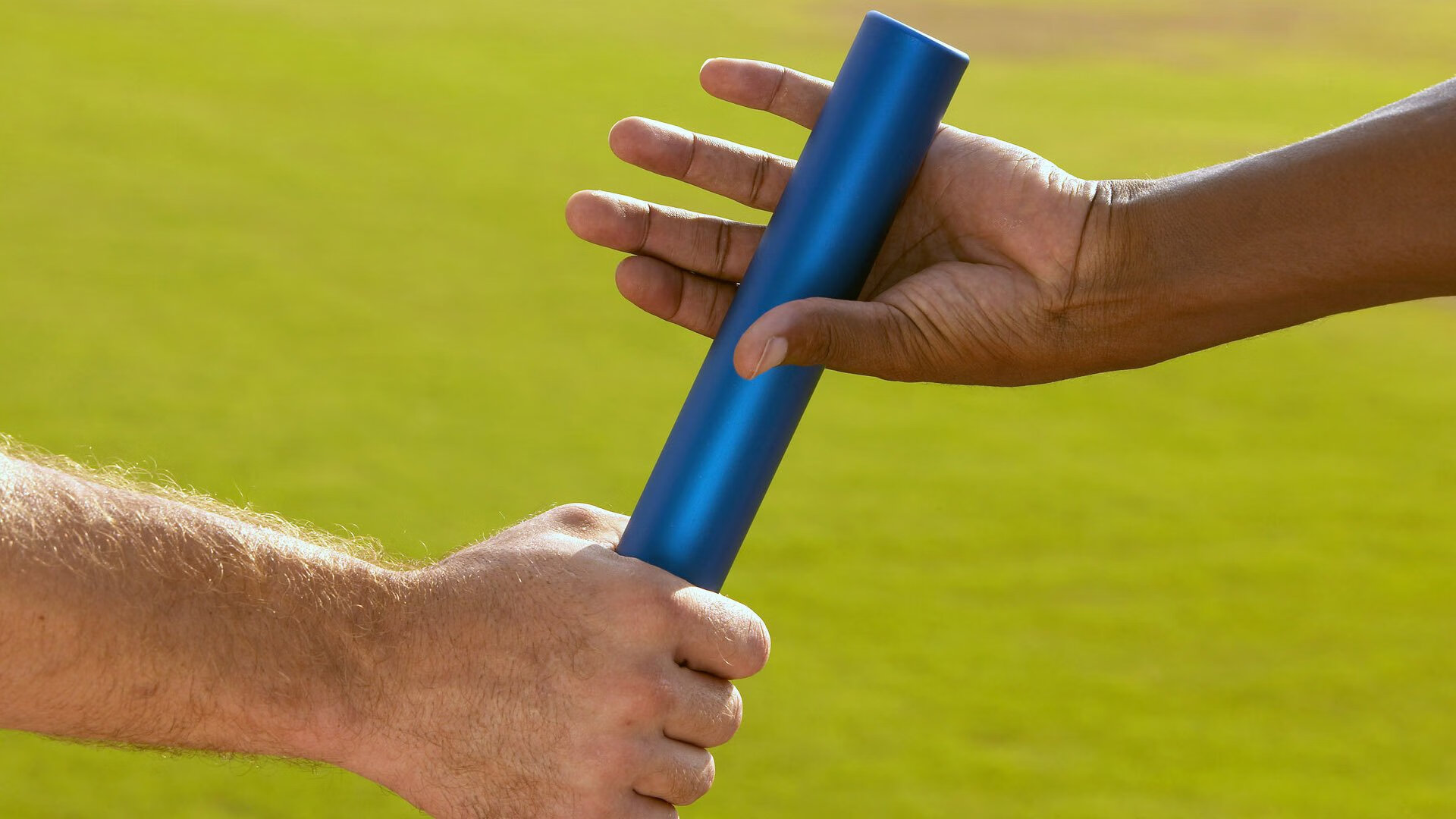 现场高呼:王强的压哨三分点燃全场!